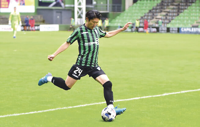 Daiki Niwa, fichado recientemente, es el primer jugador japonés que milita en el Sestao