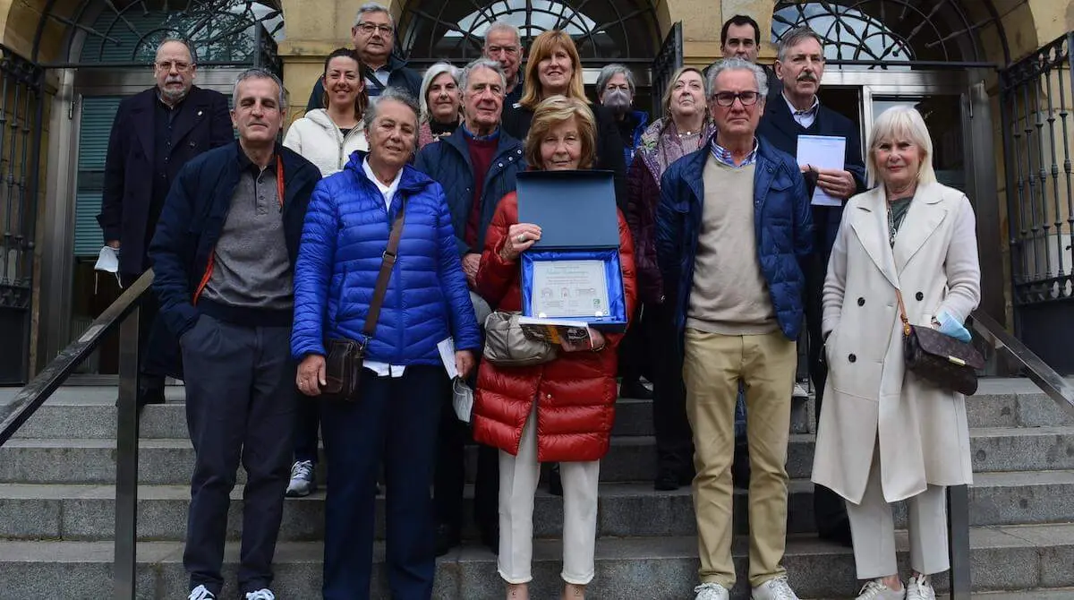 homenaje santos zunzunegui