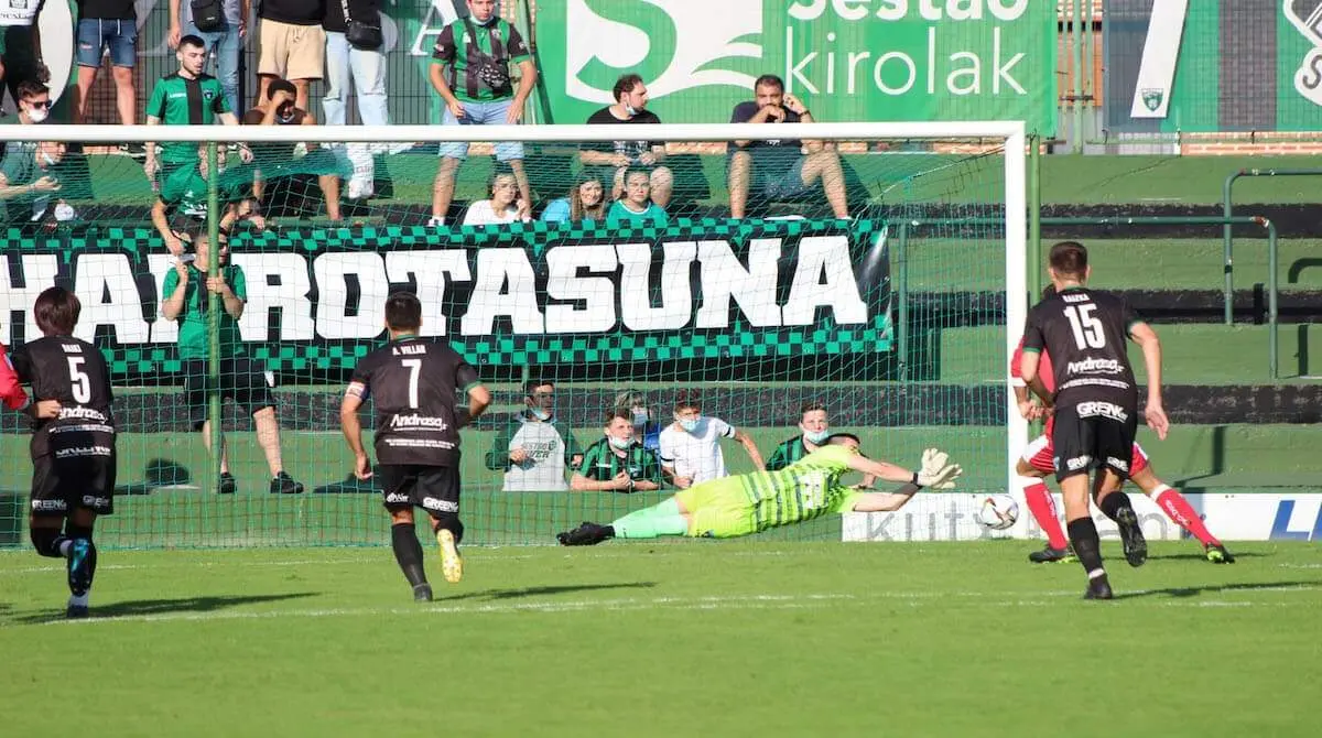 El Sestao River se muestra intratable en Las Llanas