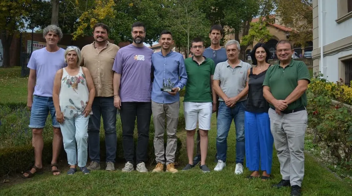 sestao-homenaje-walter-becerra