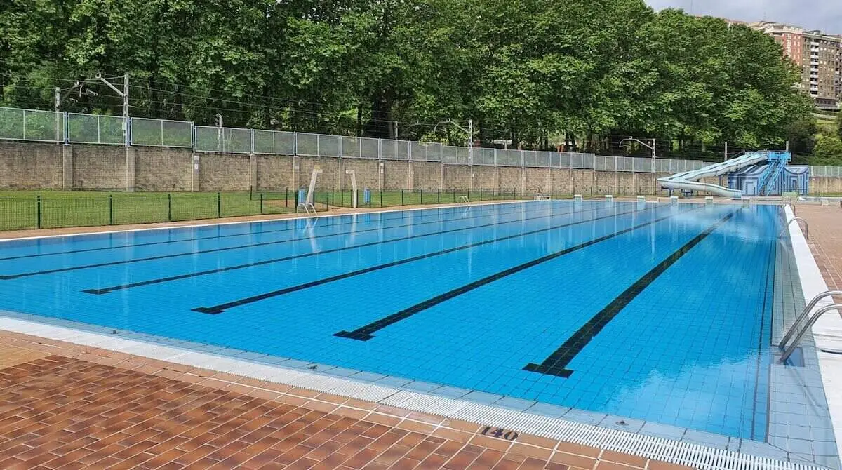 apertura-piscinas-exteriores-benedicta