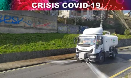 Los camiones y máquinas de limpieza recorren el municipio diariamente