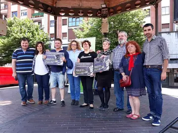 Foto de familia de los ganadores del Certamen de Pitnxos