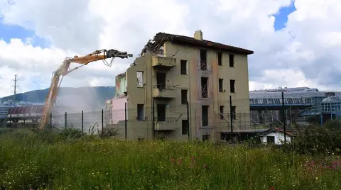derribo-edificio-vega-nueva