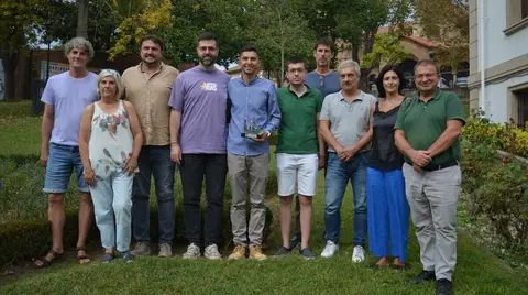 sestao-homenaje-walter-becerra