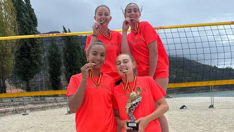 voleibol-sestao-campeon-españa-sub-15-voley-playa