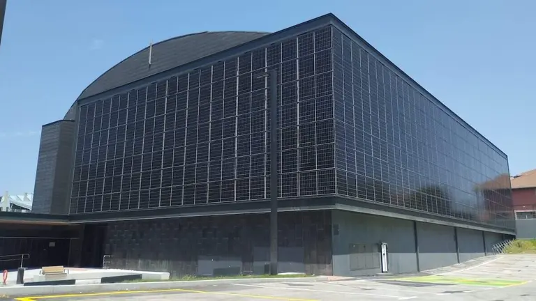 placas-solares-fronton-las-llanas